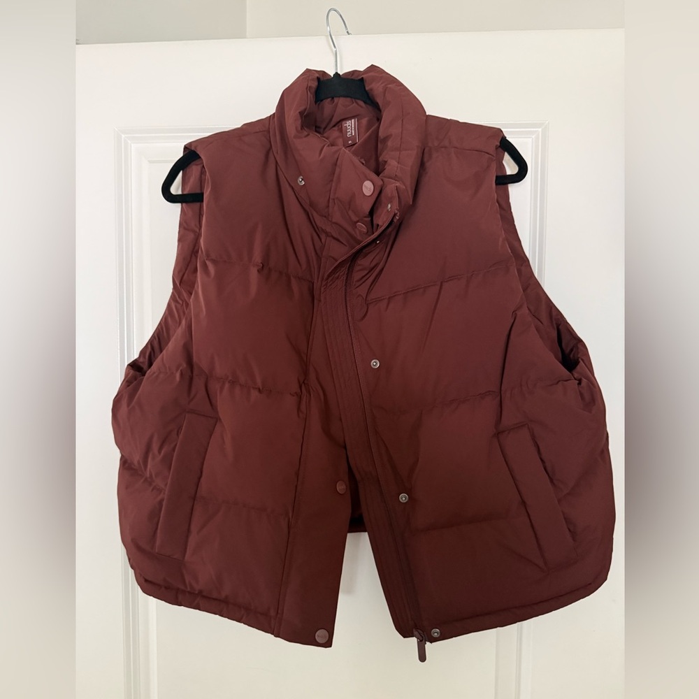 Nuuds Burgundy Outerwear